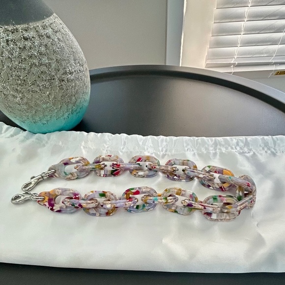 COACH RESIN CHAIN STRAP (Purple highlights)💜💜 - Picture 1 of 4
